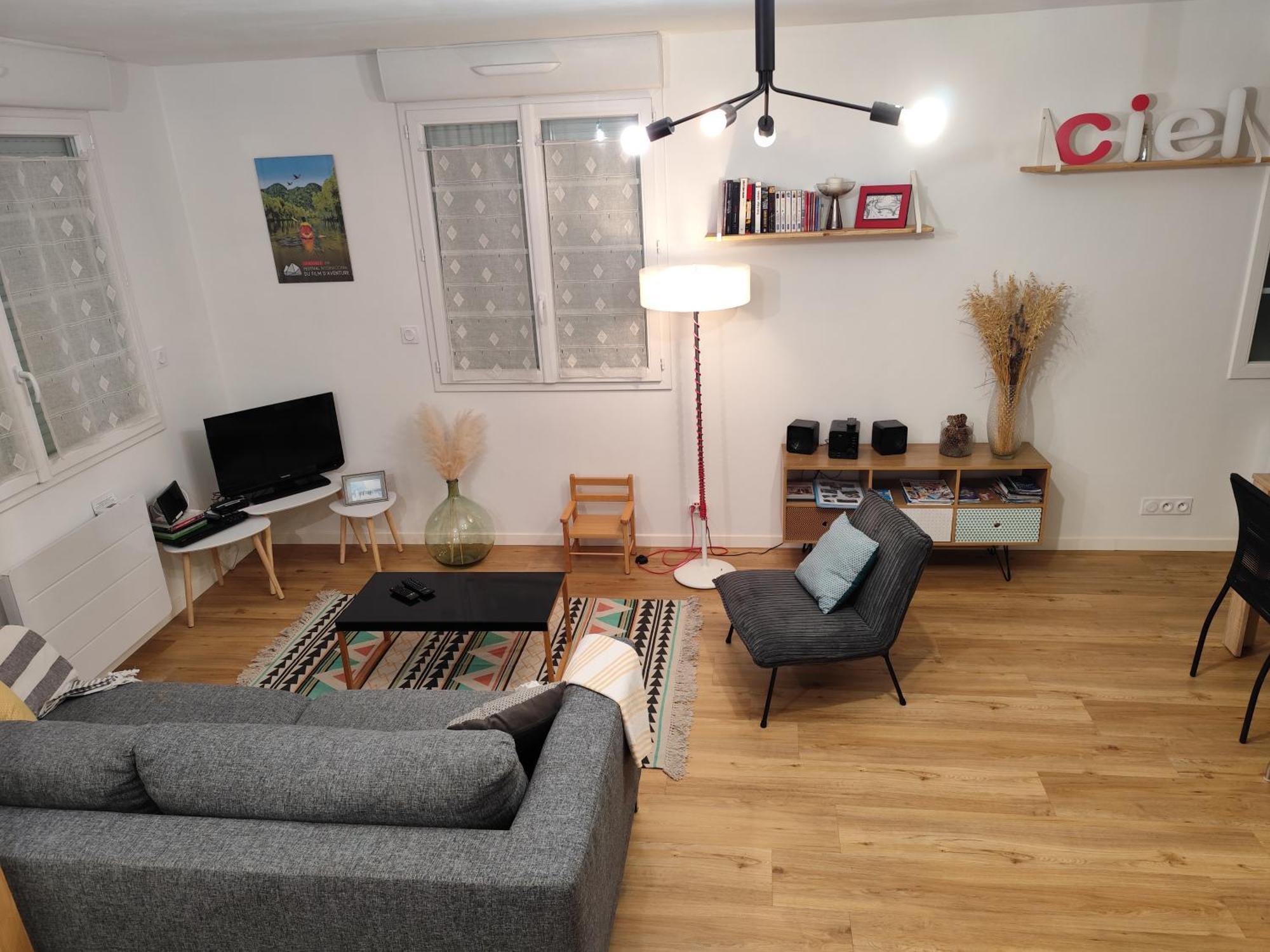Proche Gare Et Centre-ville. Tres Bon Emplacement. Holiday home *